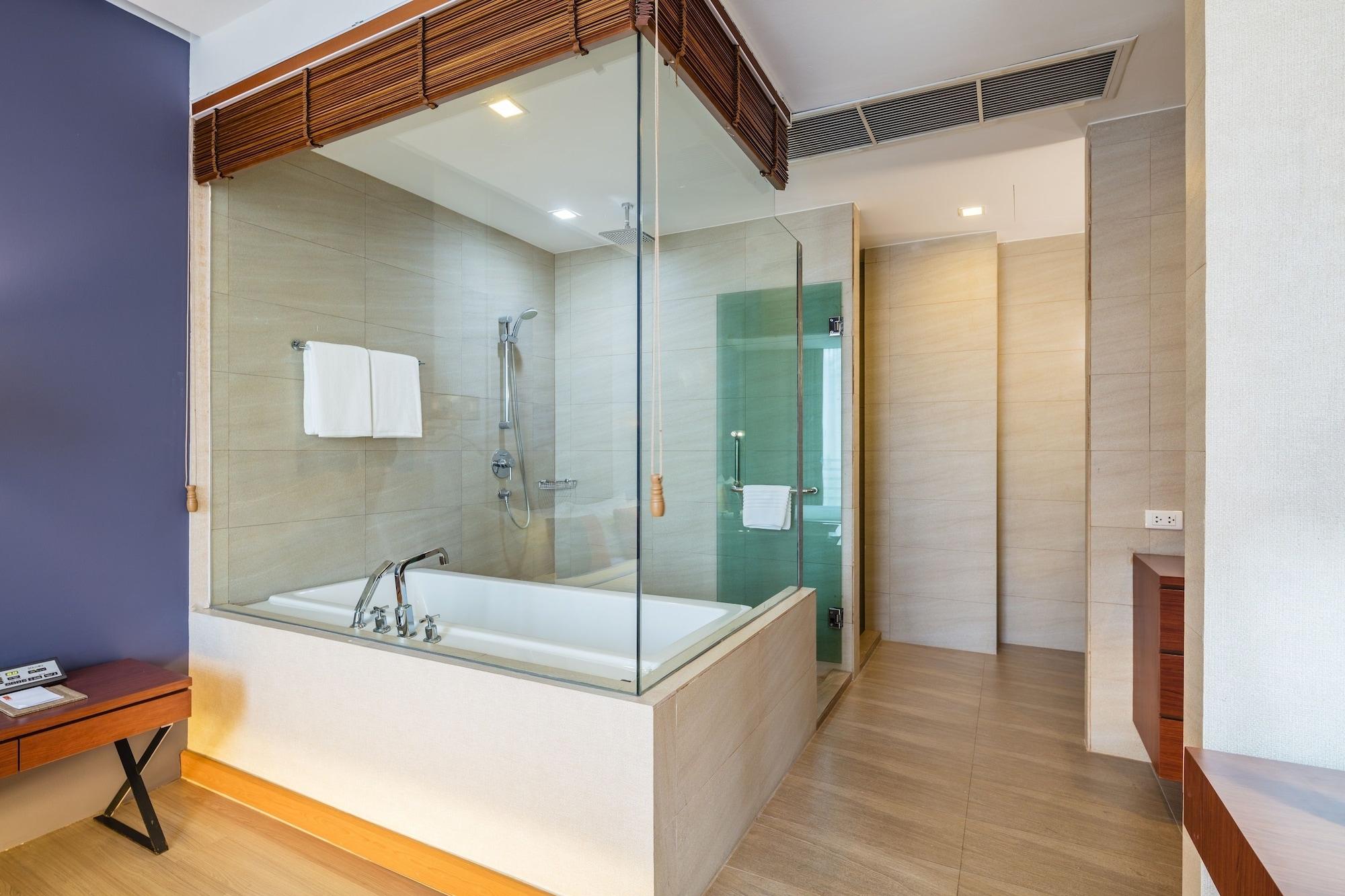 Hotel Solo, Sukhumvit 2, Bangkok - Sha Extra Plus Экстерьер фото