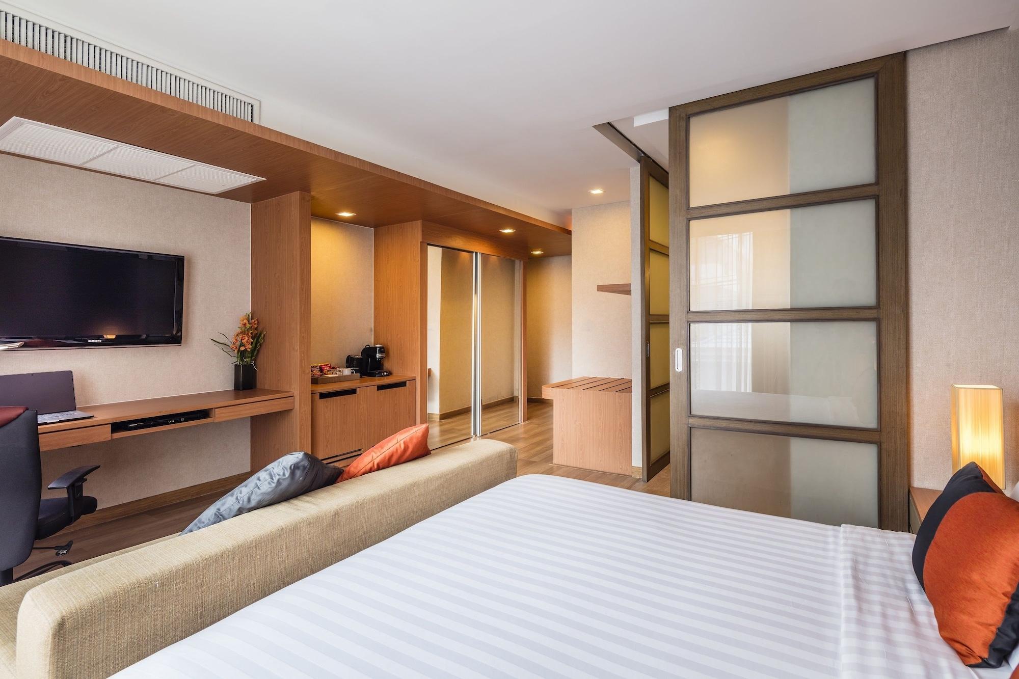 Hotel Solo, Sukhumvit 2, Bangkok - Sha Extra Plus Экстерьер фото