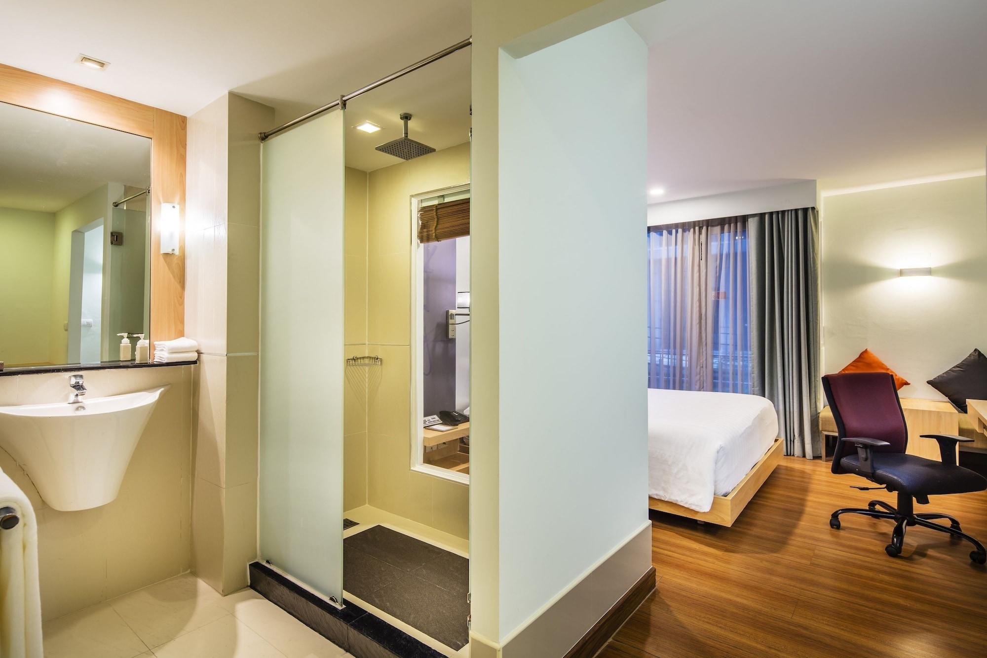 Hotel Solo, Sukhumvit 2, Bangkok - Sha Extra Plus Экстерьер фото