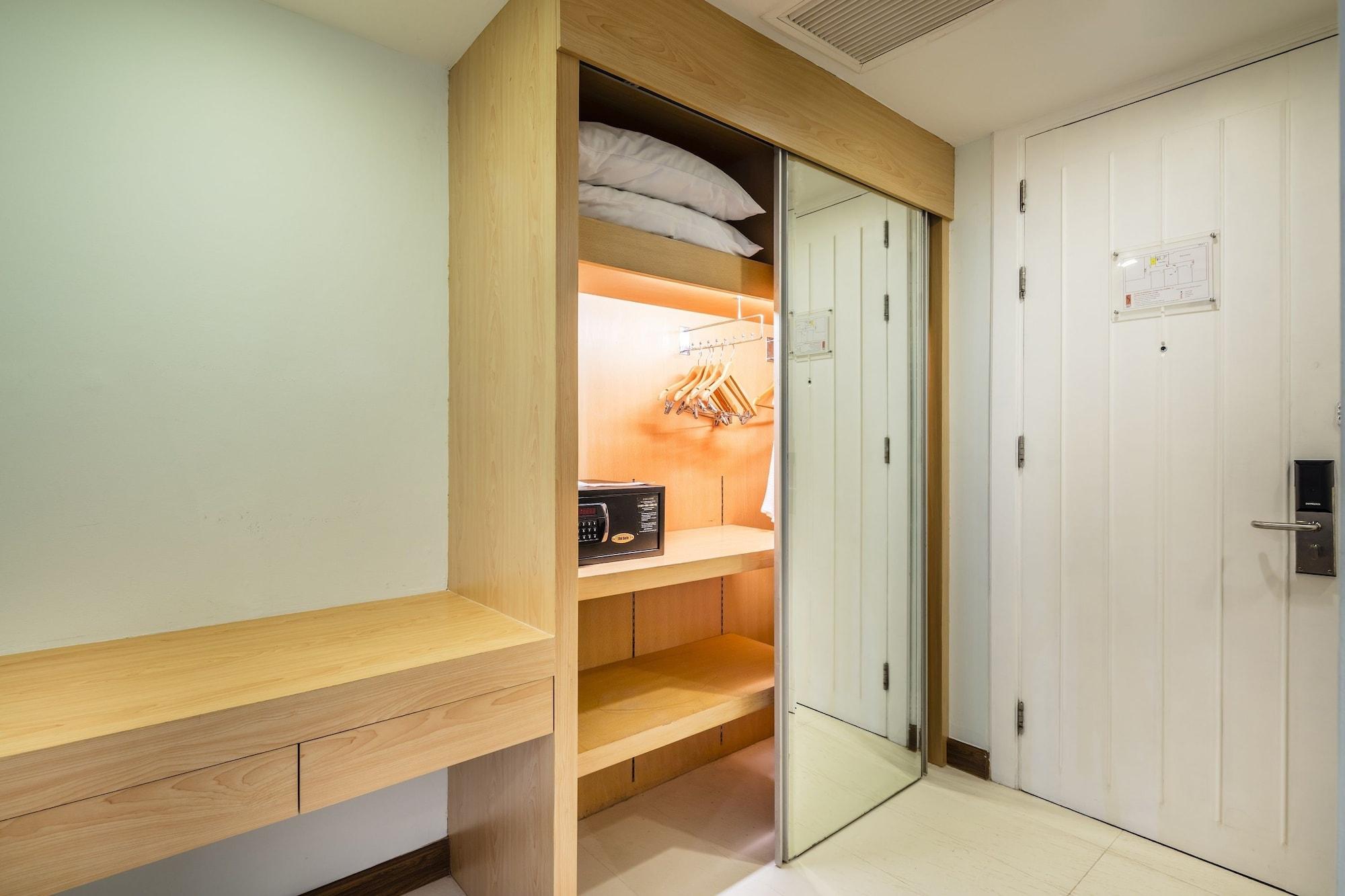 Hotel Solo, Sukhumvit 2, Bangkok - Sha Extra Plus Экстерьер фото