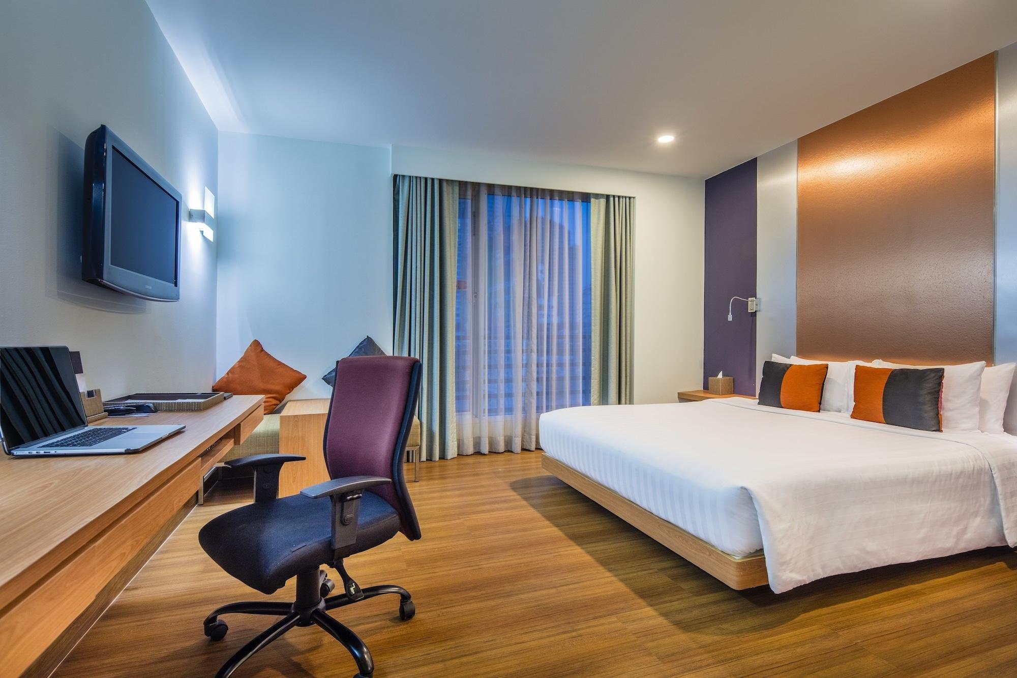 Hotel Solo, Sukhumvit 2, Bangkok - Sha Extra Plus Экстерьер фото