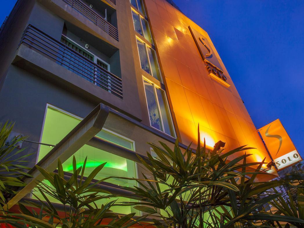 Hotel Solo, Sukhumvit 2, Bangkok - Sha Extra Plus Экстерьер фото