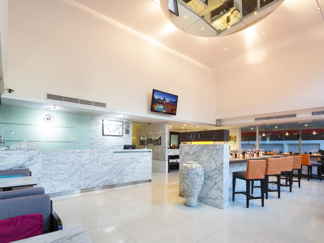 Hotel Solo, Sukhumvit 2, Bangkok - Sha Extra Plus Экстерьер фото
