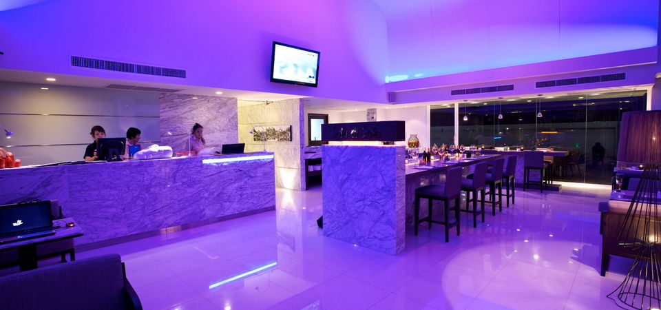 Hotel Solo, Sukhumvit 2, Bangkok - Sha Extra Plus Экстерьер фото