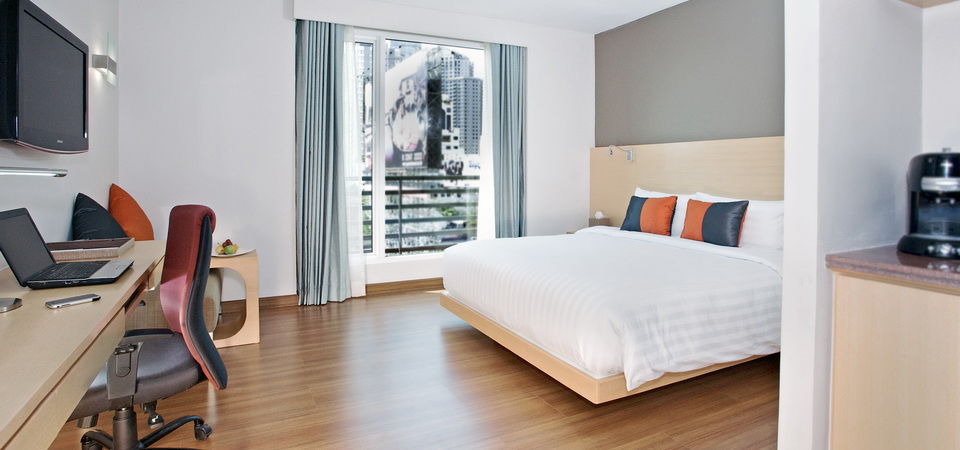 Hotel Solo, Sukhumvit 2, Bangkok - Sha Extra Plus Экстерьер фото